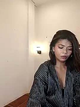 Asian_chicksxx élő XXX-chatje