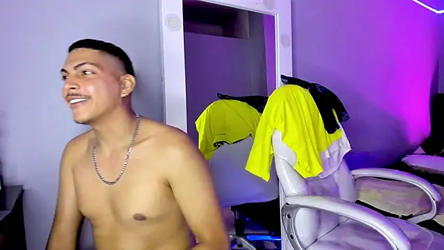 Czat XXX na żywo – Dante_mia
