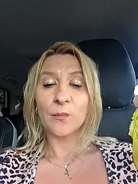 KaylinJan – Naživo XXX chat