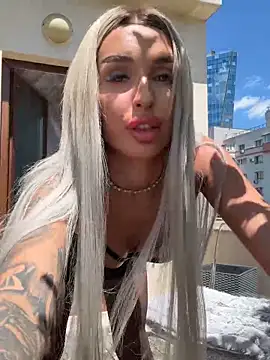 ArianaXO_ Chat XXX in diretta
