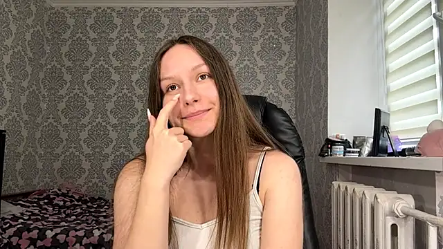 ShaylaChong Adlı Modelin Canlı XXX Sohbeti