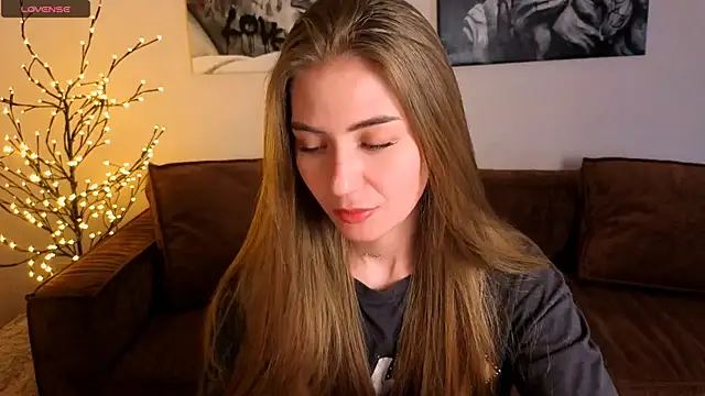 Chain_Alice's Live XXX Chat