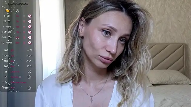 Alice_Wonders' Live XXX Chat
