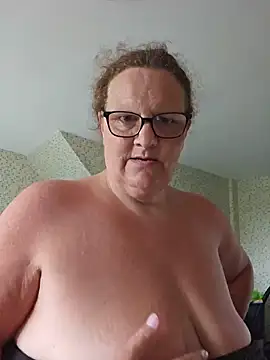 MissQueenBeex Live XXX Chat