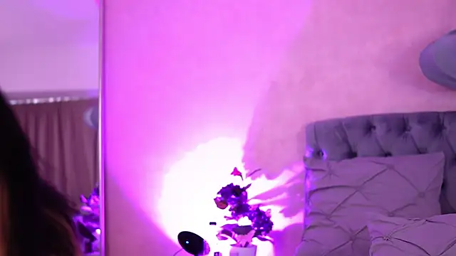ErinAzzaro Live XXX-chat