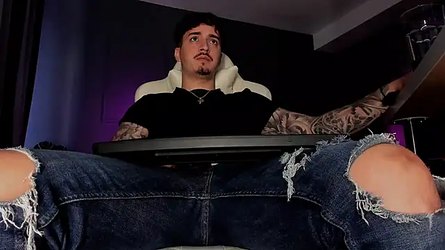 Chatroom XXX en direct de uptomatty