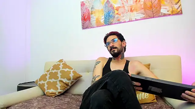 XXX chat uživo modela Jonathan_Soto