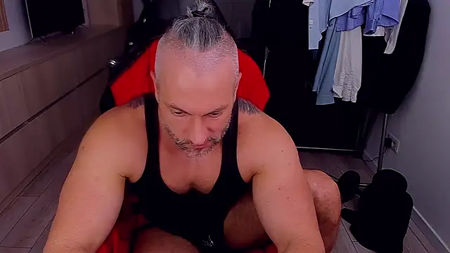 แชท XXX สดของ MarisMuscle