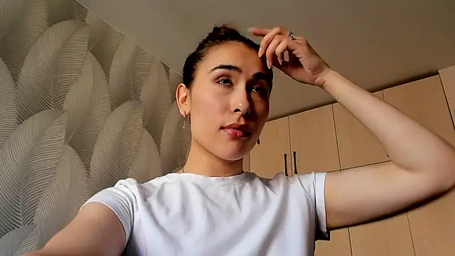 Bambiii_bby: онлайн-секс-чат