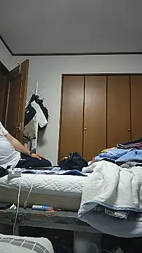07YUKIO Show in webcam