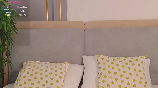 XXX chat uživo modela AdoraCortes