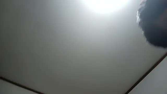 07YUKIO Show in webcam