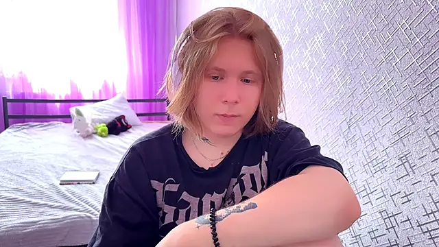 Hirtay's Live XXX Chat
