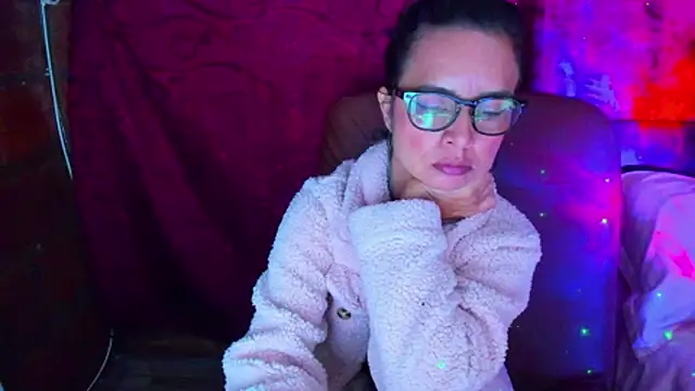 Chat +18 de BrianaGarner ao vivo