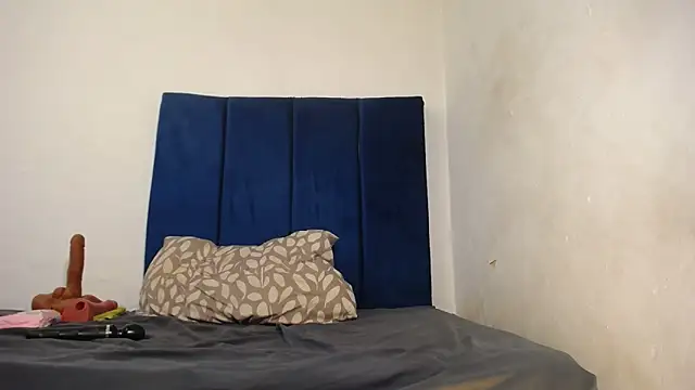 Kelly-001 Chat XXX live