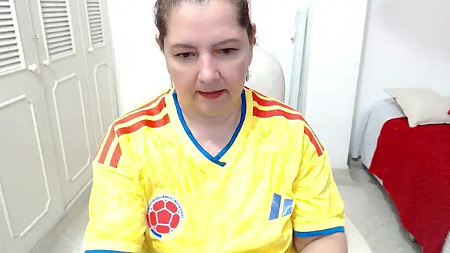 leonela_69 Adlı Modelin Canlı XXX Sohbeti