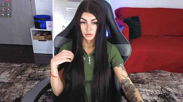 XXX chat uživo modela AnacondaOnn