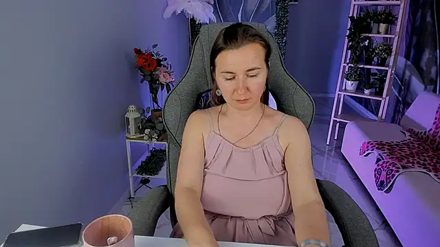 Golden_Dragon Live XXX Chat