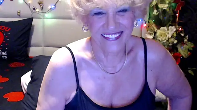 HappyWomanOn Chat XXX in diretta