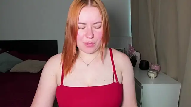 LAYLAxSTAR: απευθείας συνομιλία ΧΧΧ