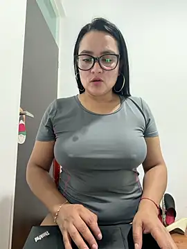 Chatroom XXX en direct de jordan_milf