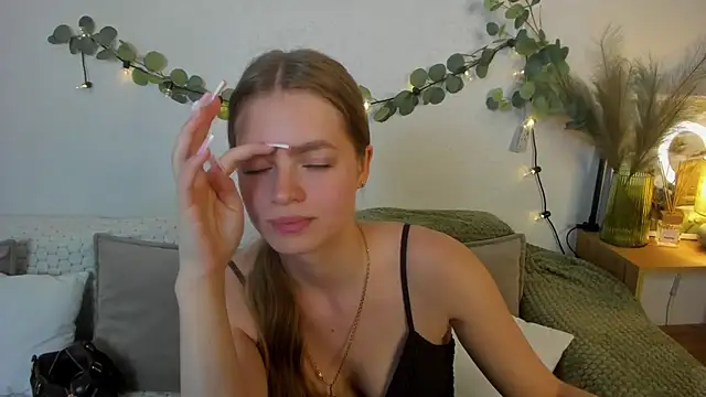 Czat XXX na żywo – HoneyEmilly