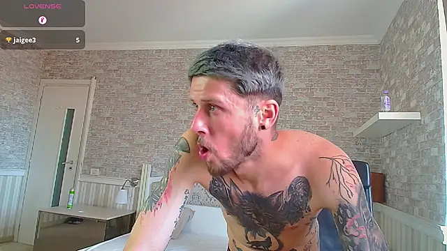 JonahShaw's Live XXX Chat