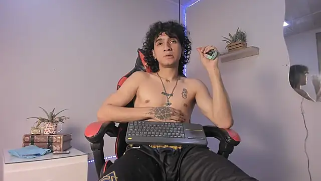 JackesTaylorn Live XXX chat