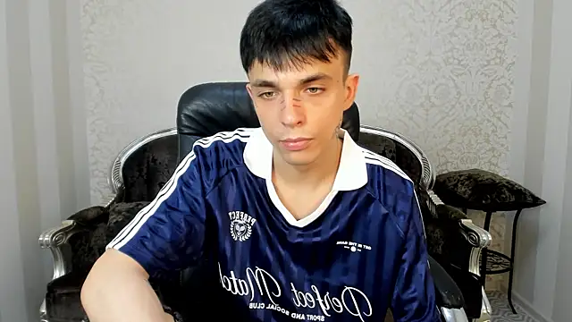 ClarkBev 即時 XXX 聊天