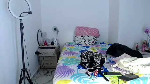 Doll_sary Adlı Modelin Canlı XXX Sohbeti