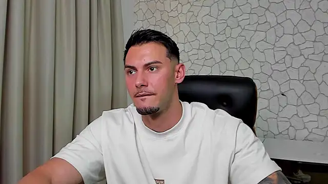 ClintMasters live XXX chat