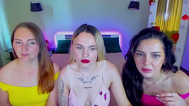 MagicEyess élő XXX-chatje