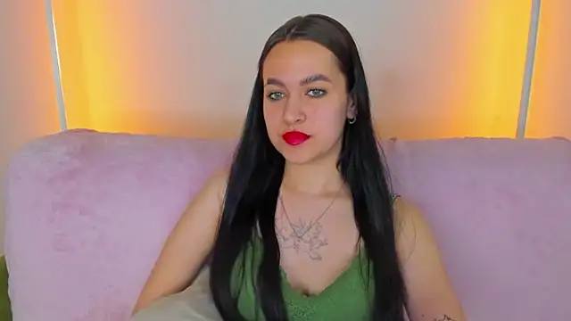 Czat XXX na żywo – AishaTempt