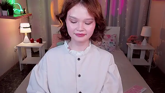 EmilyChaves 即時 XXX 聊天
