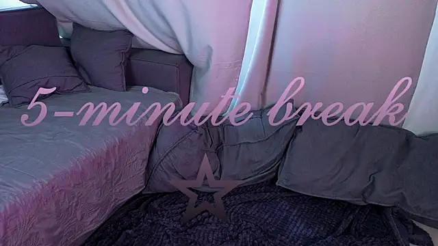 AnikaVelour's Live XXX Chat