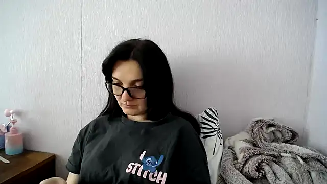 Shiny_gine Chat XXX in diretta