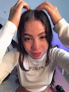 IamSteph13: απευθείας συνομιλία ΧΧΧ
