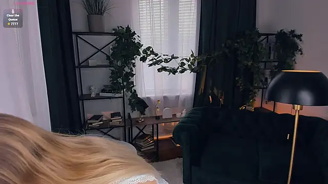 XXX chat uživo modela InesPiek