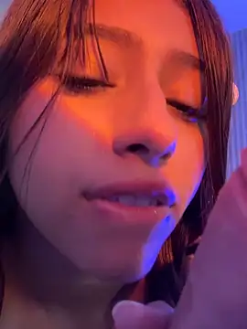 צ'אט XXX בשידור חי של dafne17_