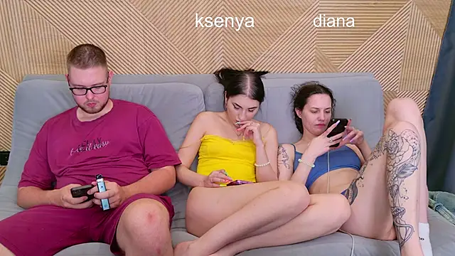 Ksenny Adlı Modelin Canlı XXX Sohbeti