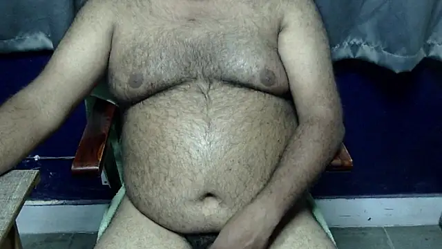 Czat XXX na żywo – hairysubcub_70