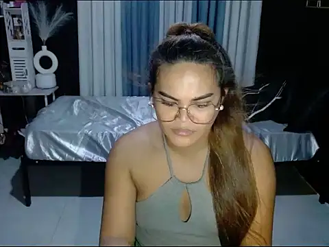 Chat +18 de Kendallfoxx ao vivo