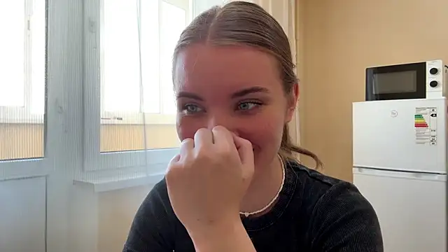 doana_bebriti Chat XXX in diretta