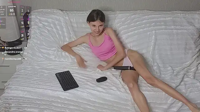 Little__Lunaa Chat XXX in diretta