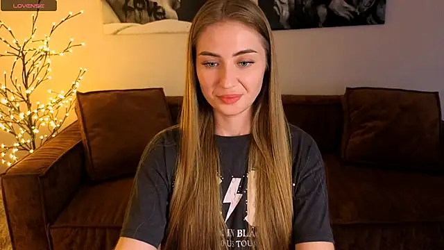 Chain_Alice's Live XXX Chat