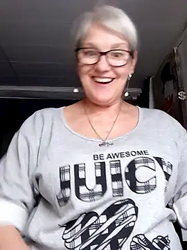 XXX chat uživo modela irinamaux