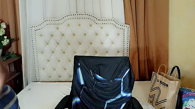 Itsbabytira Pertunjukan Webcam