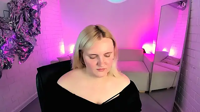 KathyBriggs Live XXX-Chat