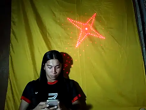 Asian_PrettyAle Obrolan Langsung XXX