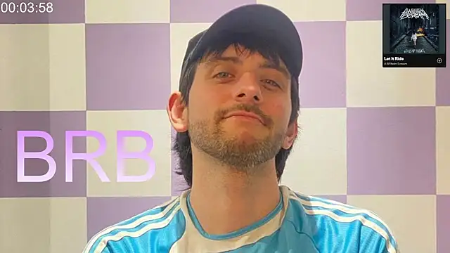 Chuck-FR লাইভ XXX চ্যাট